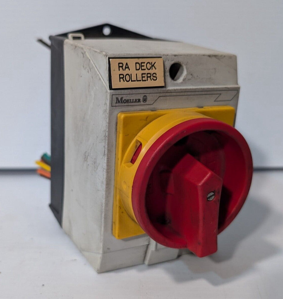 Moeller TO-4-15682, T0-4-15682 rotary switch with plastic housing as pictured