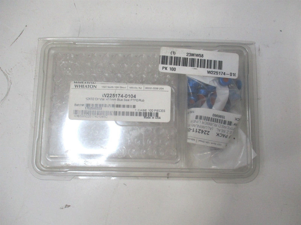 Wheaton (W225174-0104) 1.8 mL 32 mm Glass Autosampler Vial - Pack of 100 