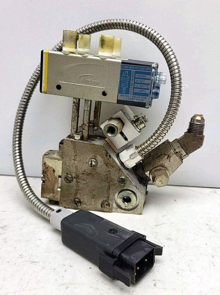 Nordson MB2-BEL02AIATRBSPF93 Hot Melt Glue Applicator 1095809 Solenoid Valve 