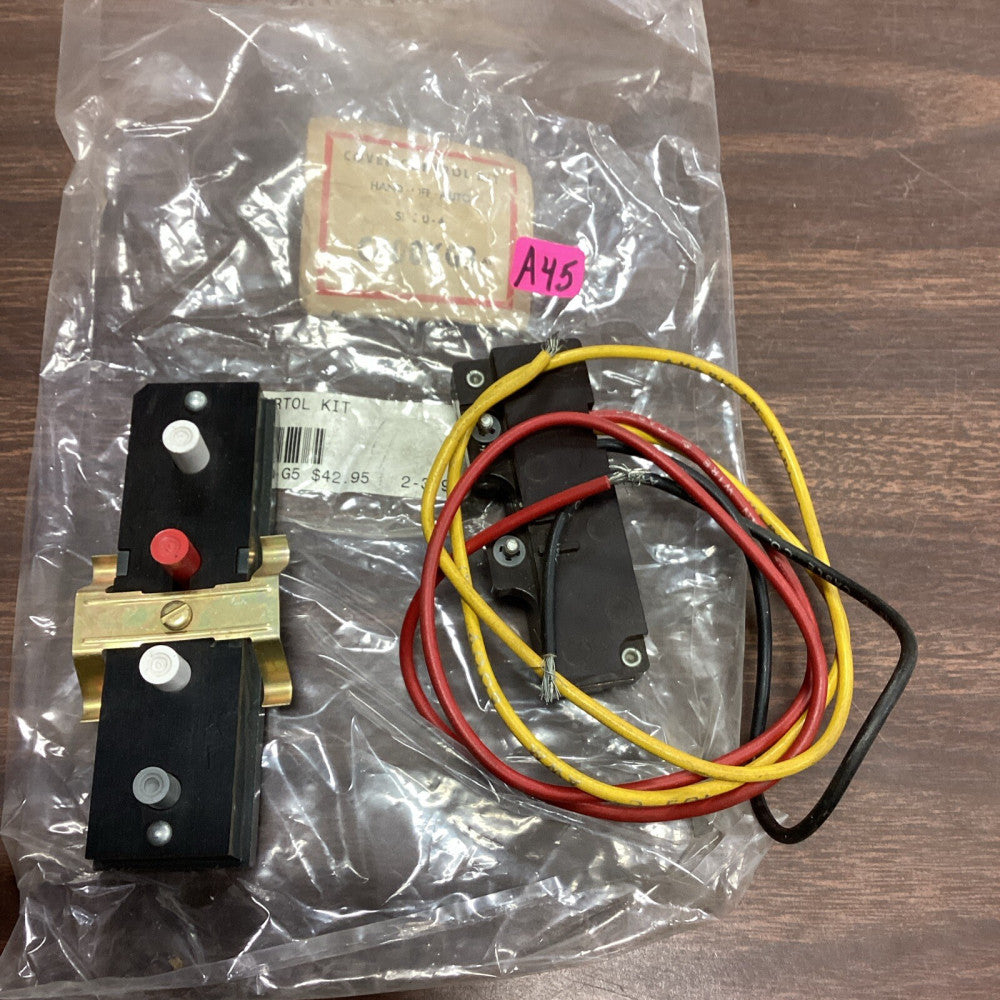 Cutler-Hammer C400KG3 Cover Control Kit - Hand-Off-Auto 3 Pos. Selector Size 0-4