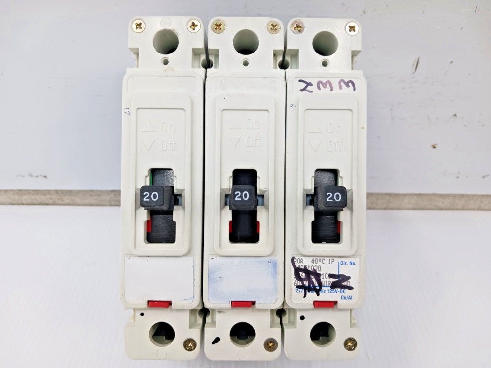 Lot of 3) Challenger 20 Amp Bolt-On Circuit Breaker 1 Pole 277 VAC CE1020 *Flaw*