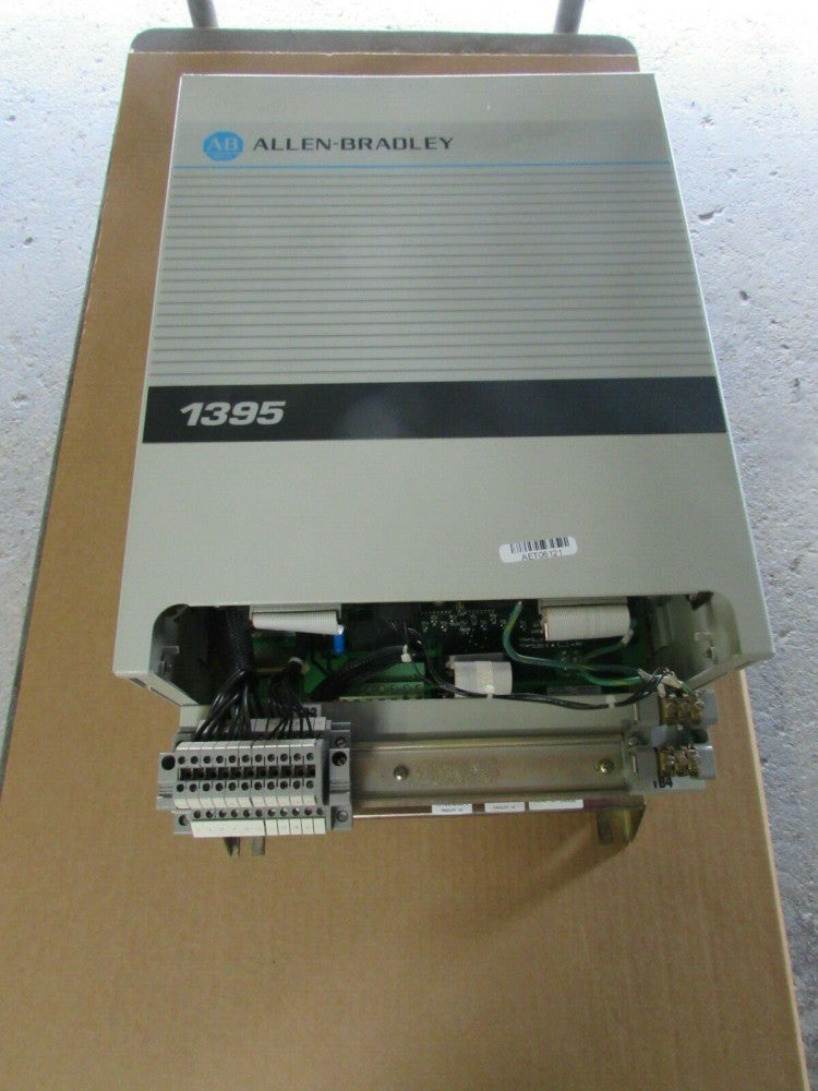 ALLEN BRADLEY 1395-A67-D1-PZ , DC DRIVE, 10hp, W/ 196273 COMM.BOARD! MAKE OFFER!
