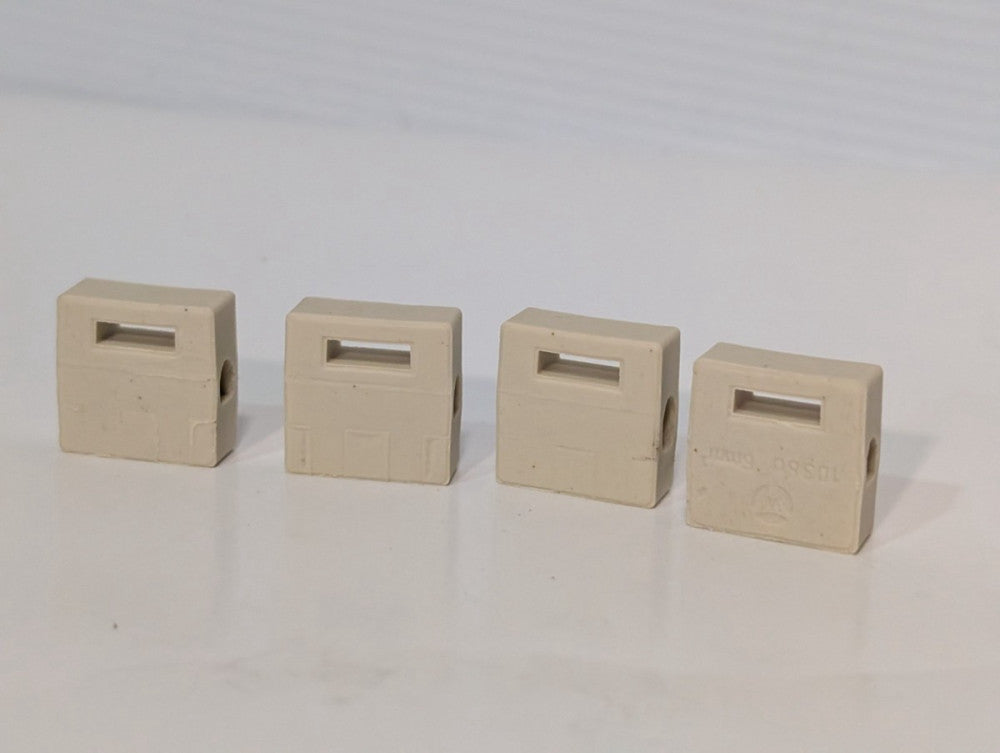 Lot of 4 Wieland 30.401.04750 (1038o) Insulated Mounted Terminal for Busbar, 6mm