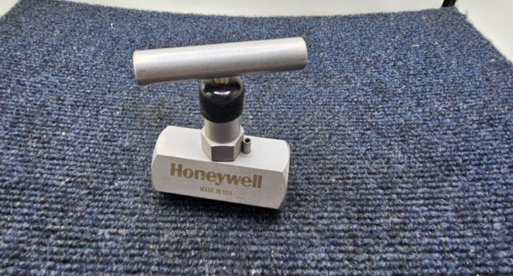 Honeywell  28058G014 Needle Valve, 10,000 PSI, 200 F, 1/4"