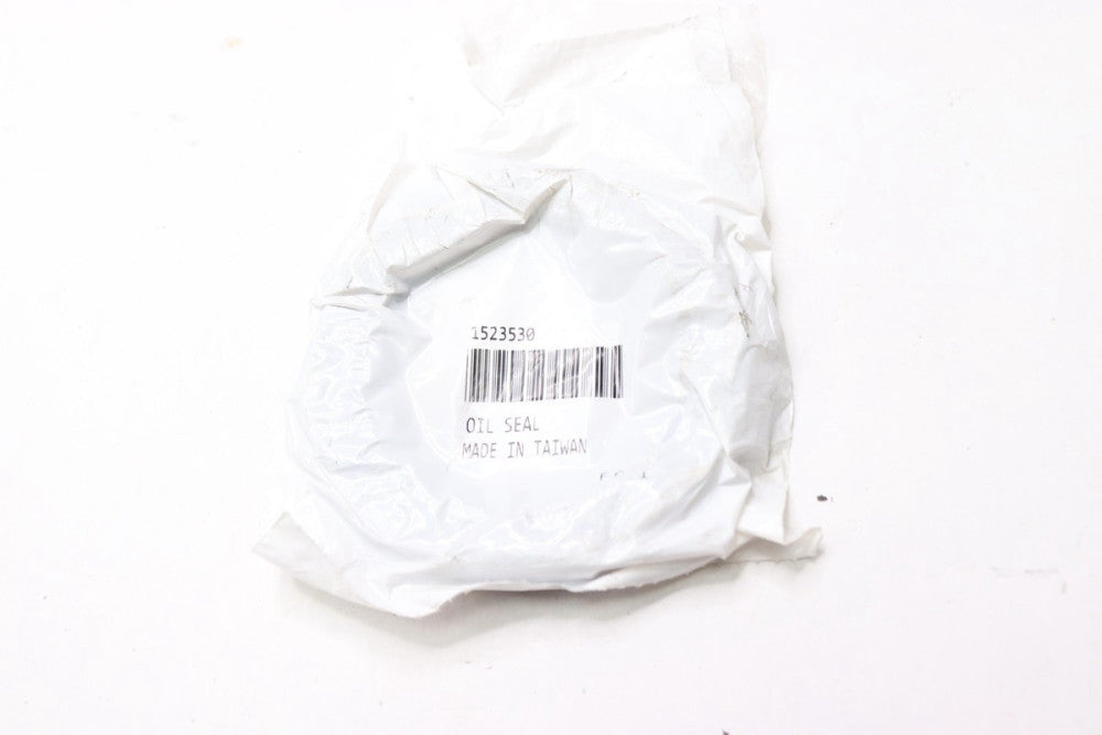 âParts Express Oil Seal for Hyster Forklift 1523530