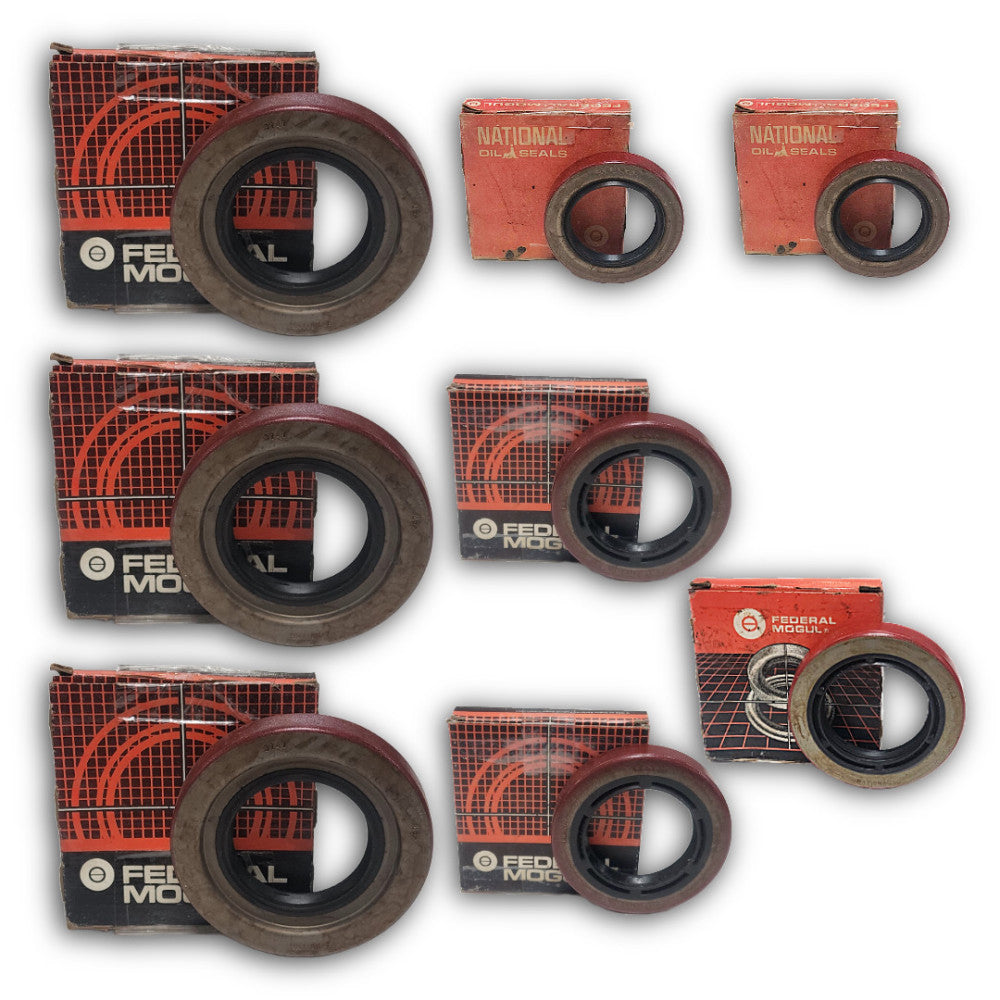 NATIONAL OIL SEALS (LOT OF 8) (3) 3747 (3) 8835 S (2) 473424