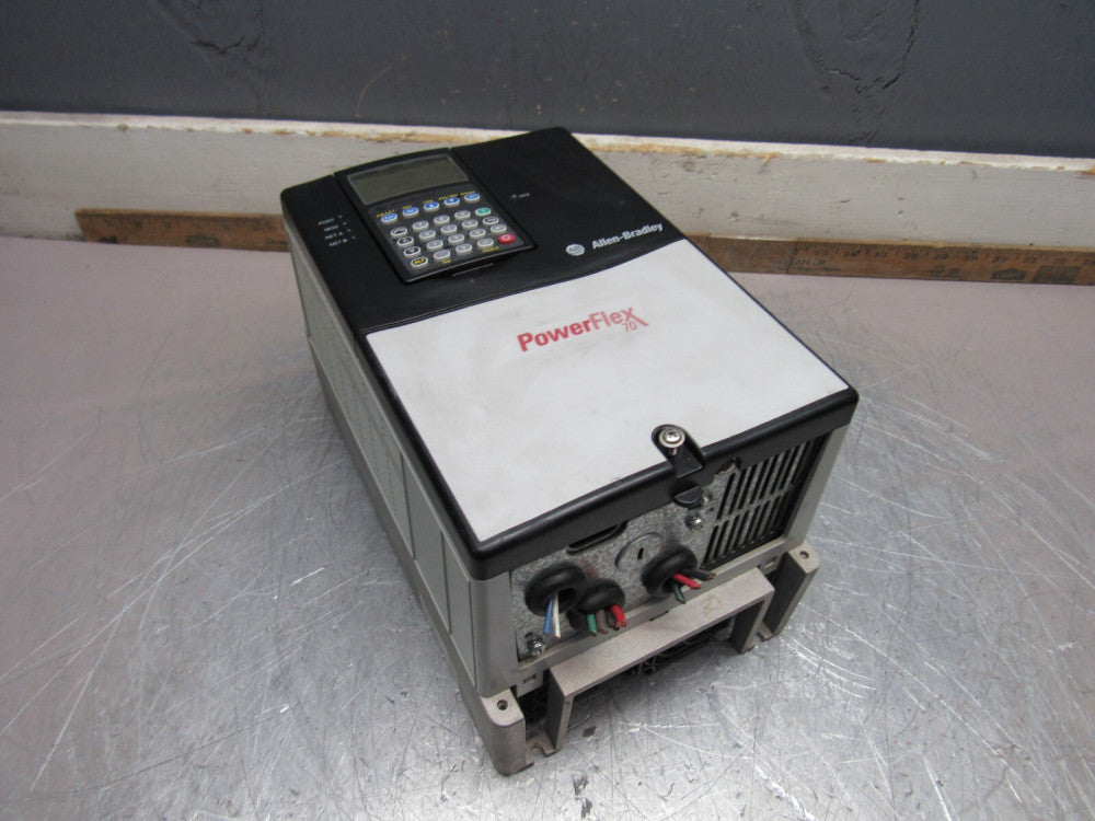 ALLEN BRADLEY 20AB015A0AYNANC0 POWERFLEX-70 AC DRIVE 5HP 240V XLNT USED TAKEOUT