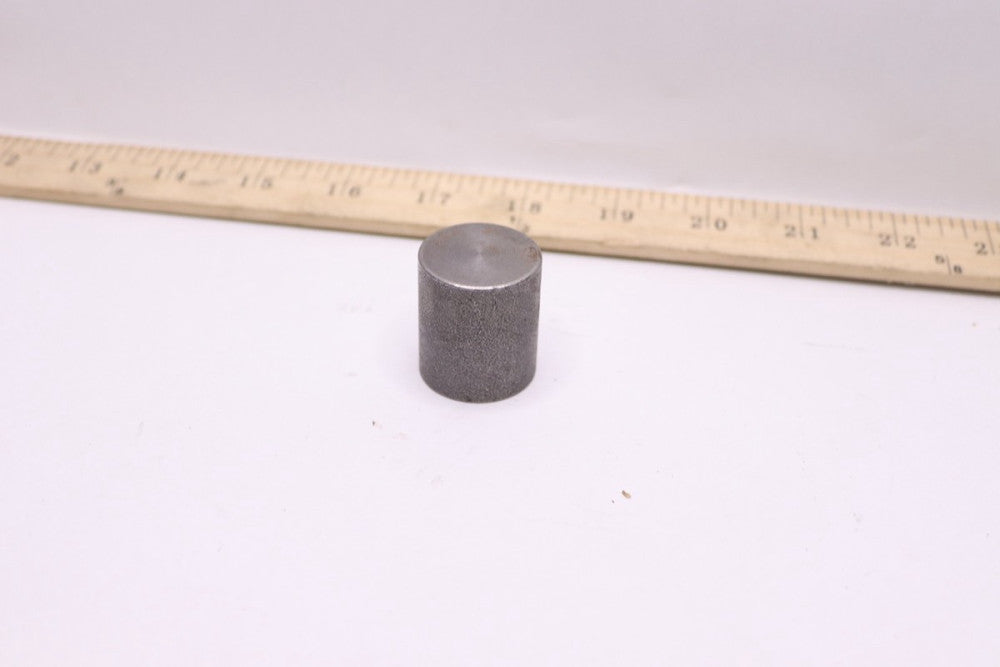 Pipe End Cap Fitting Forged Carbon Steel 3000psi 1-1/2" FNPT