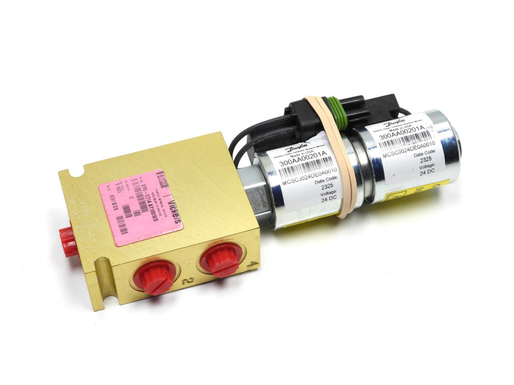 New John Deere AT180585 Solenoid Valve OEM *FREE 2-Day Shipping*