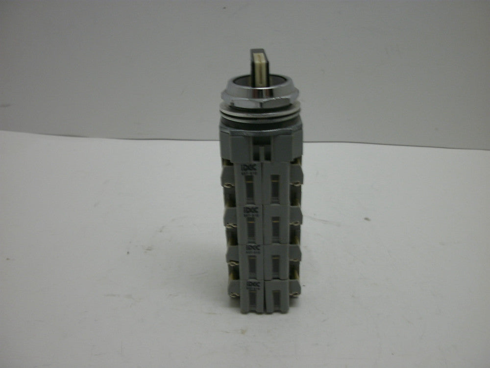 IDEC SELECTOR SWITCH W/BST-010 8-CONTACT BLOCK 10 AMP 600 VOLTS
