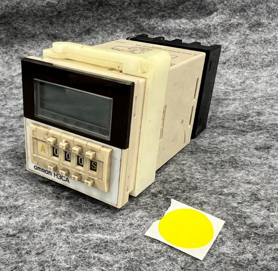 OMRON H3CA-8 TIMER 99.9S-9990H AC100/110/120 50/60HZ OAL 3-5/8"