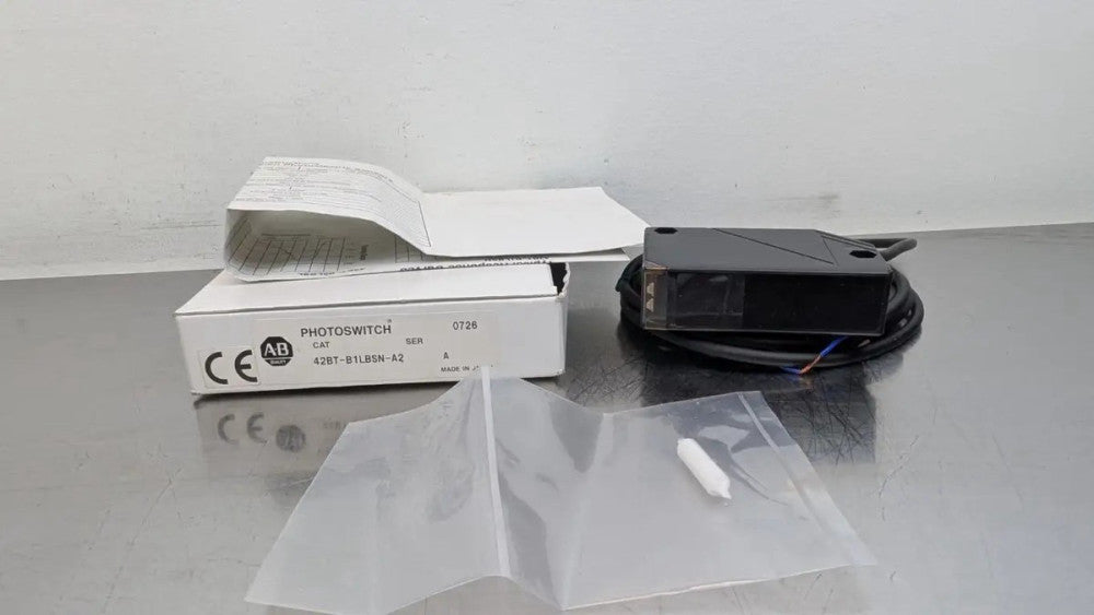 Allen-Bradley 42BT-B1LBSN-A2 Photoelectric Sensor Ser A 0.2-2m 12-24VDC 100mA