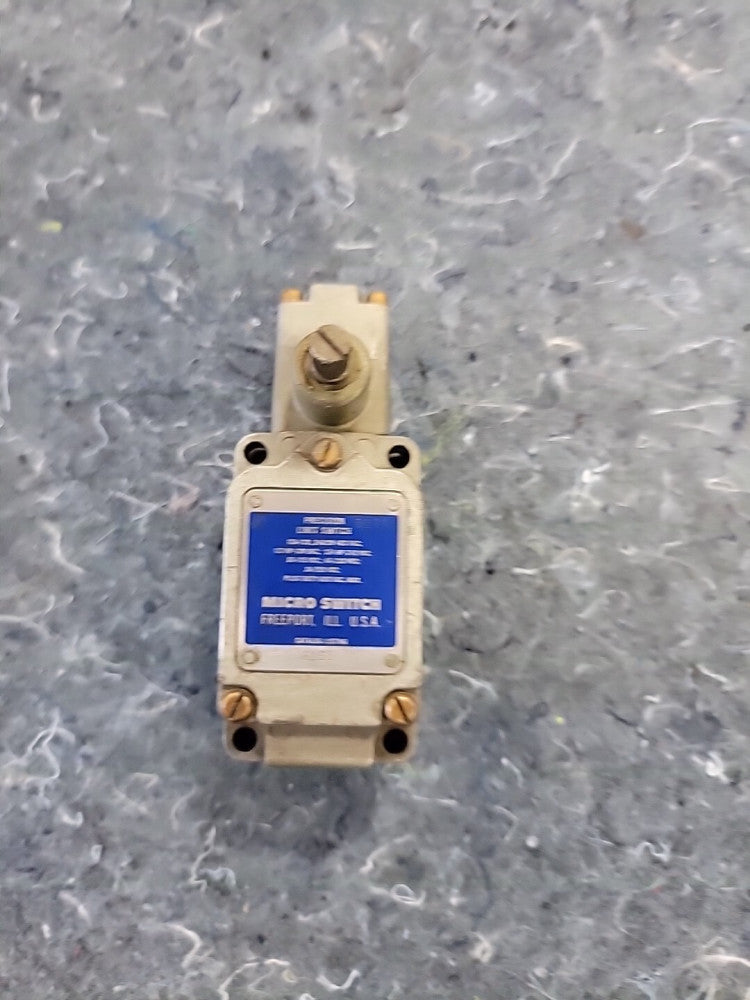 New Honeywell 6LS3 Micro Precision Limit Switch 10 Amps 600 VAC NEW NO BOX