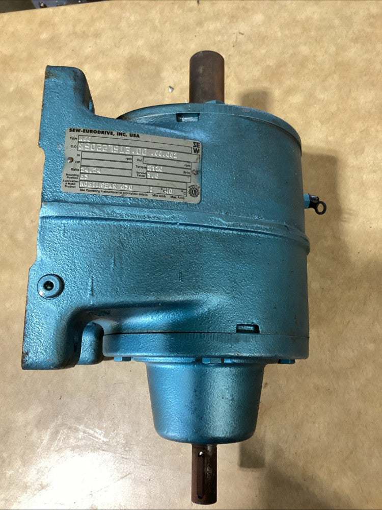 NEW SEW EURODRIVE R60 GEAR REDUCER 24.24:1