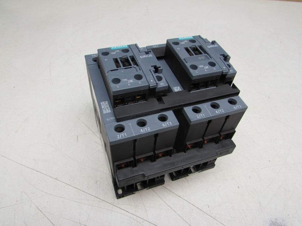 SIEMENS SIRIUS 3RA2337-8XB30-1NB3 REVERSING CONTACTOR 20-33VDC XLNT USED TAKEOUT
