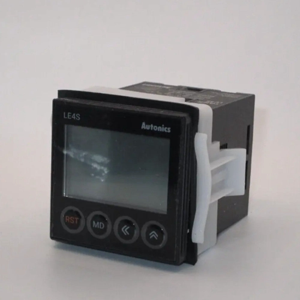One Brand New AUTONICS LE4S Digital Backlit LCD Timer Panel