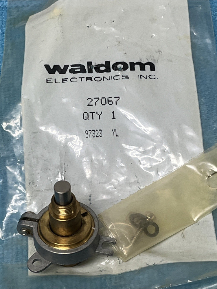 WALDOM ELECTRONICS ~ 9139841-10 ~  SHOULDERED SHAFT ~ 27067