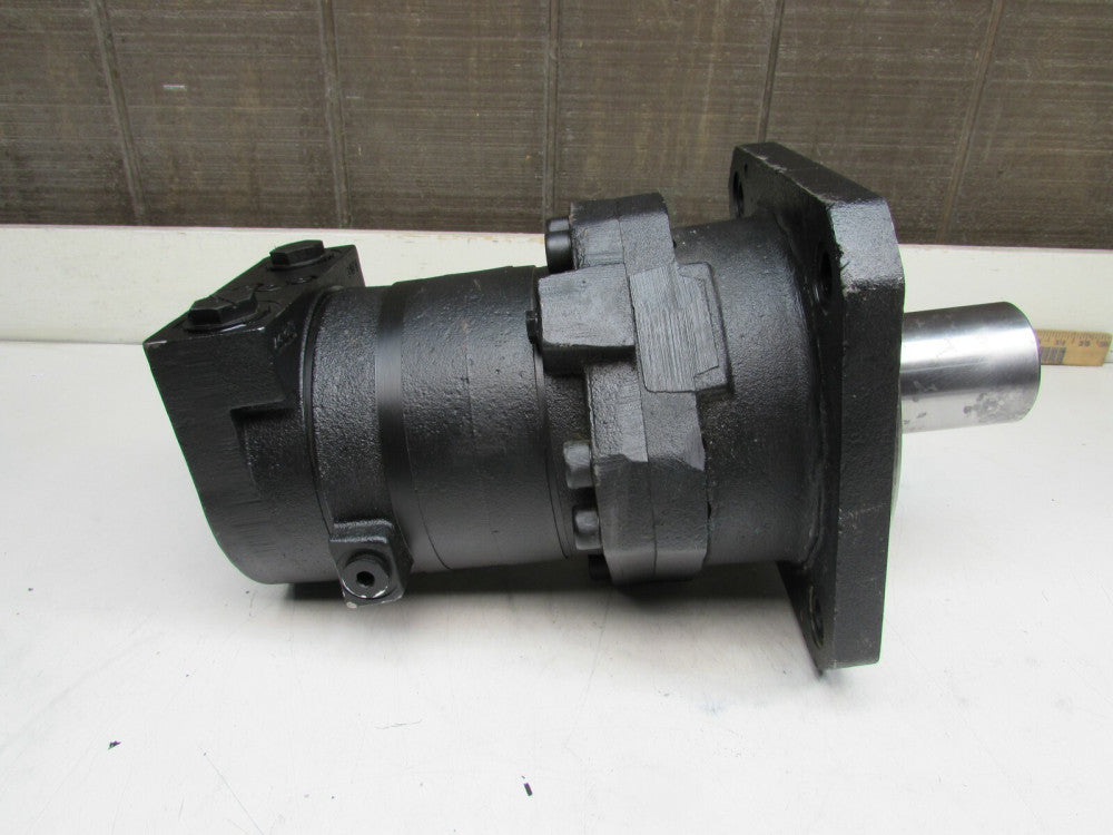 EATON CHAR-LYNN  174-0061-002 , HYDRAULIC MOTOR , NEW / NOT IN BOX! MAKE OFFER
