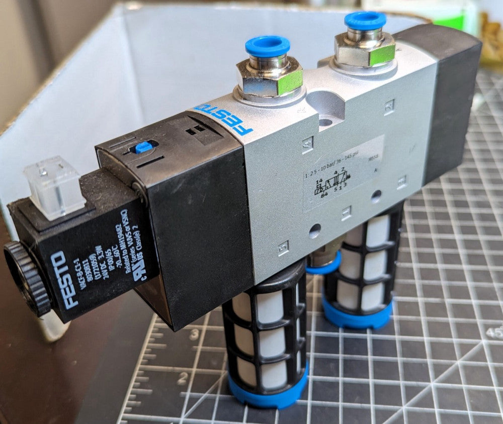 VUVS-L30-M52-MD-G38-F8 / 575602 Festo 4 Way Control Valve With 24VDC COIL [B6S3]