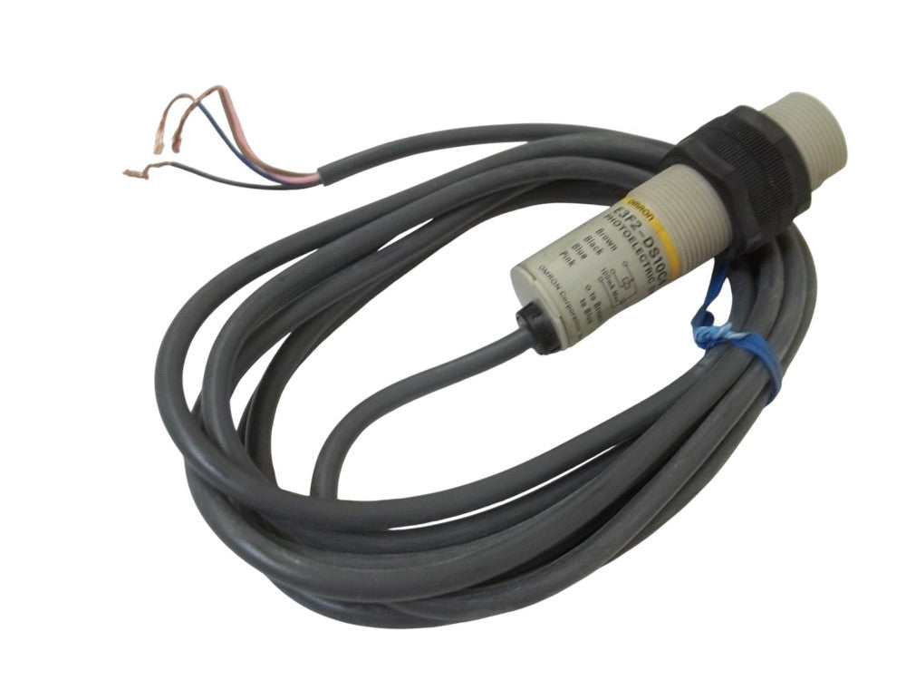 OMRON E3F2-DS10C4 PHOTOELECTRIC SENSOR UNMP