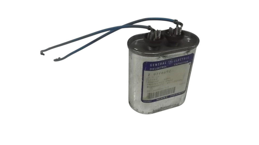 GENERAL ELECTRICS OVAL COPACITOR Z 97F6692 UNMP