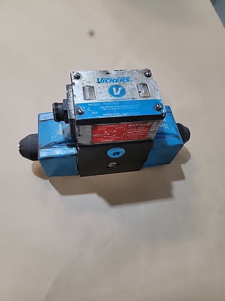 Vickers PA5DG4S4LW-016C-B-60 880029 Directional Control Valve