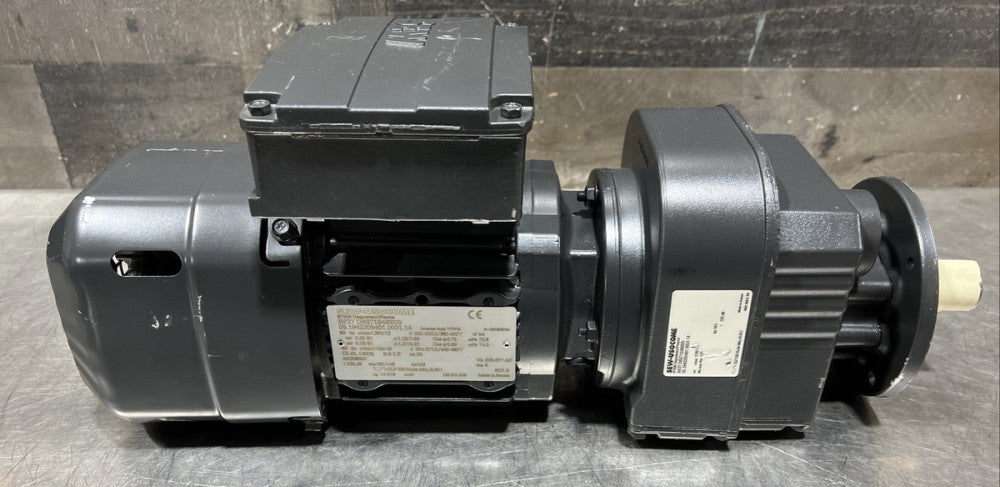 SEW-EURODRIVE Type R27DRS71S4BBE05 Motor With Gear Box Nos Surplus
