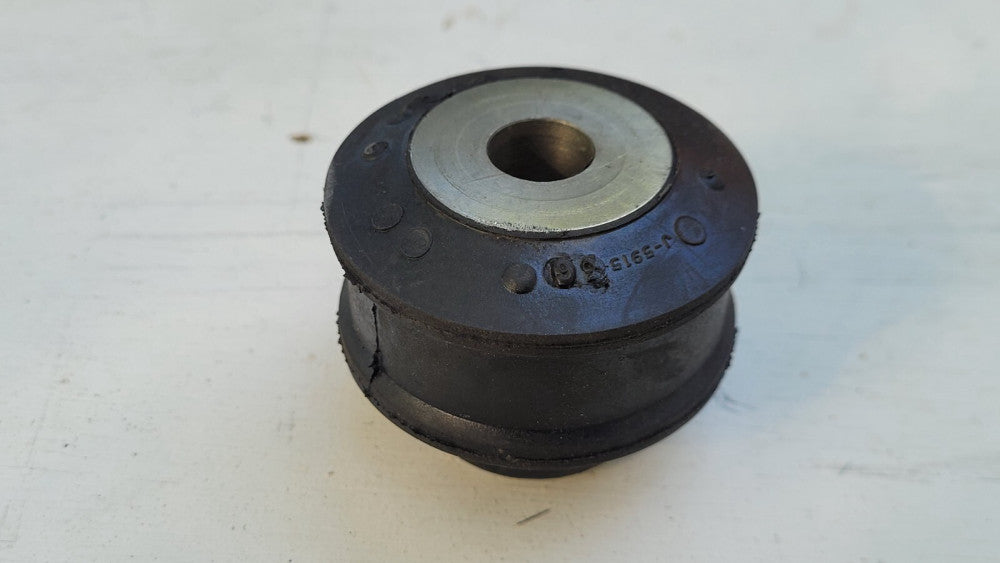 NOS Lord Kinematics J-5915 Dynaflex Elastomeric Flexible Coupling Bushing