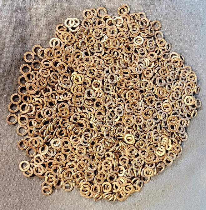 LOCK WASHER M5 SPRING STEEL  (LOT OF 1100)