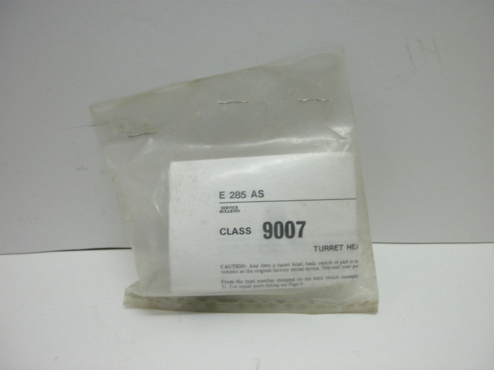 SQUARE D 9007 D0-15 SERIES A TURRET HEAD LIMIT SWITCH SNAP 600VAC 10AMP NIB