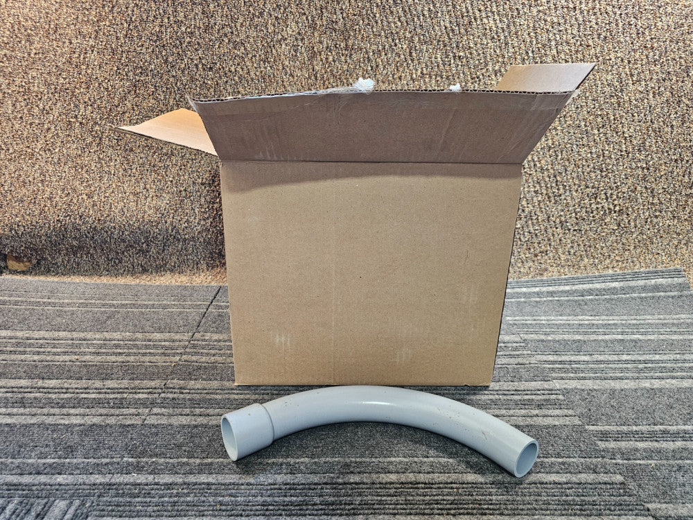 (QTY 20) Kraloy 078592 B40STD1590 1-1/2" PVC 90° Elbow, SCH 40, Gray, Bell End