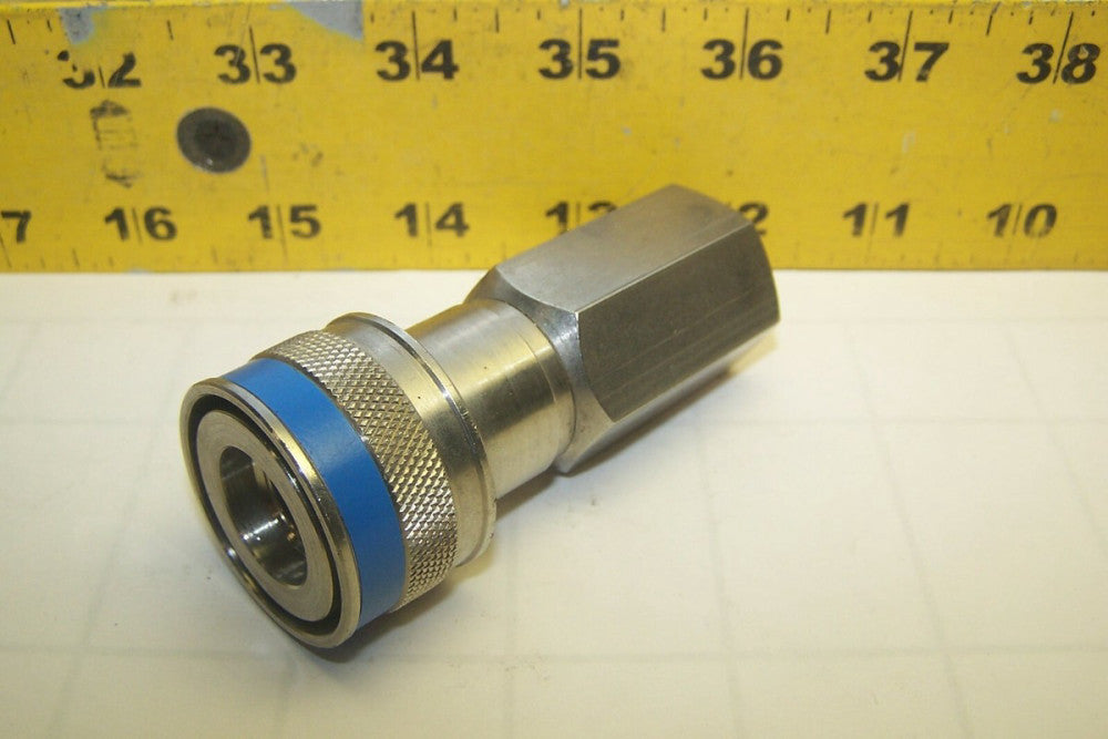 SWAGELOK KEY 5 BLUE QUICK CONNECT FEMALE 1/2" NPT STAINLESS STEEL  SS-QC8