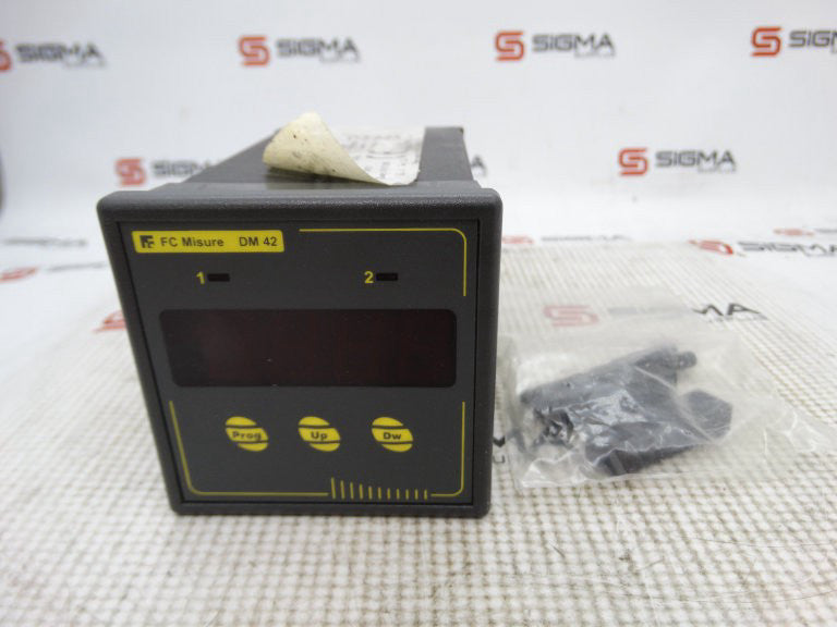FC MISURE DM42A PROCESS CONTROLLER