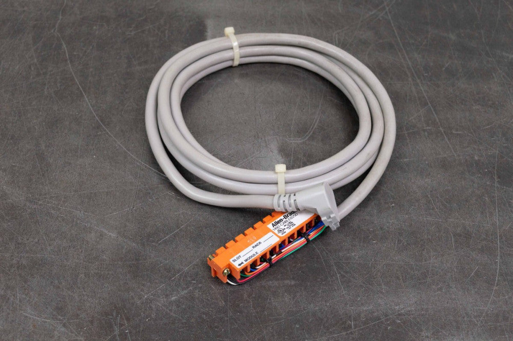 Allen Bradley AB 1492-CABLE025D SER C Interface Wiring Cable 2.5M