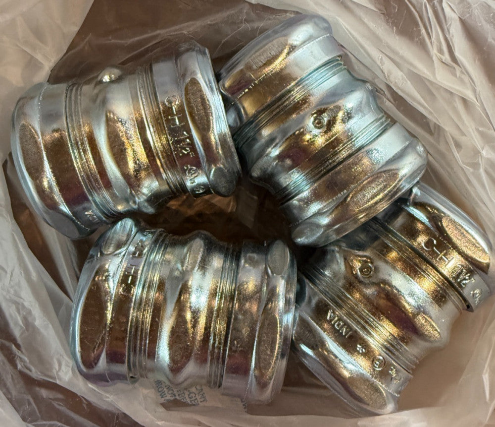 4pc Eaton 664 1-1/2" Compression Type Coupling for EMT