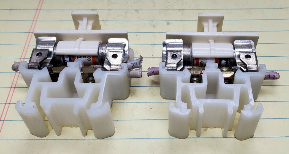 (2) Mersen ATQR30 30A 600Vac Fuses With DIN Rail Mounting Blocks  [OF34]