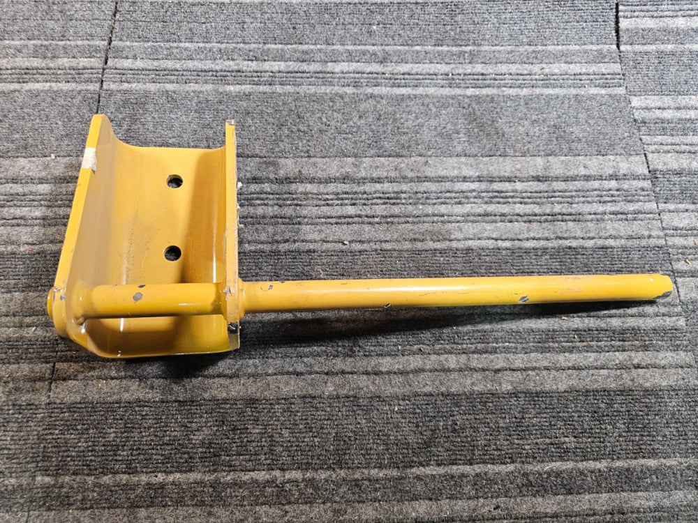CAT 482-5970 Wheel Chock Mounting Bracket For Wheel Loader 992K Wheel Dozer 854K