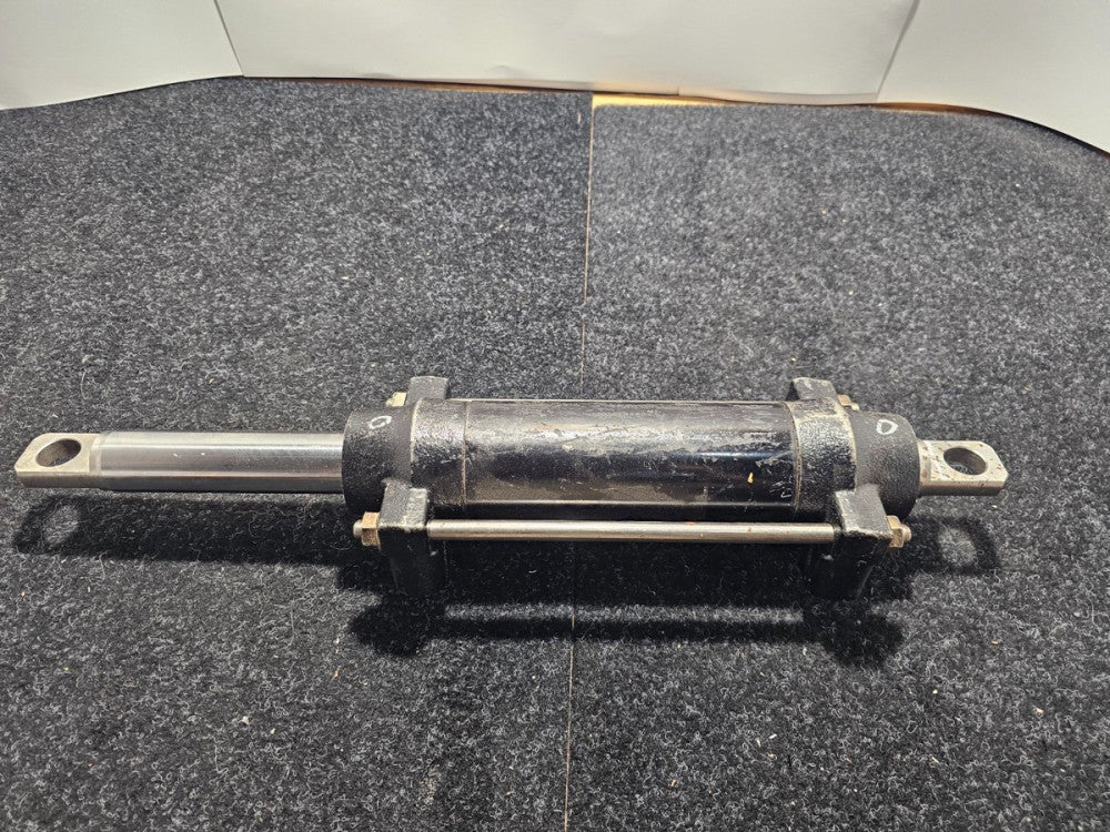 Hydraulic Welded Cylinder 80mm OD x 22” Retracted Length Steel