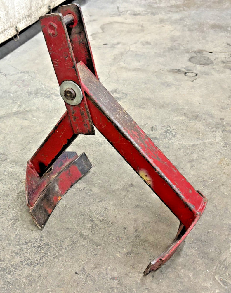 55 GALLON DRUM LIFTING CLAMP