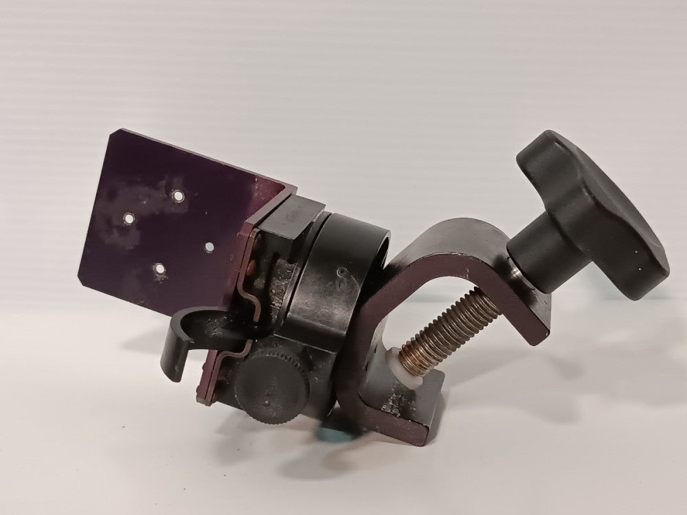 Smiths Medical 22-1050-51 Medfusion Rotating 45/90 Degree Tilt Angle Pole Clamp