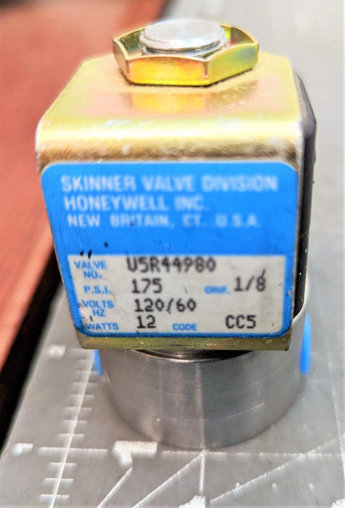 Skinner Solenoid Valve V5R, 2-Way, 175 PSI, 120 VAC, 60 Hz, 1/8" NPT, 12 W [OF28