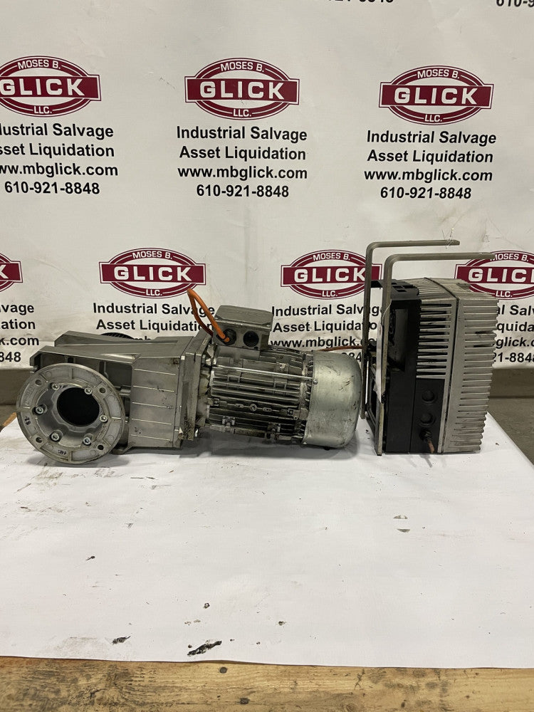 Lenze GKR06-2M VAK 100C32 Gearmotor with 8200 Motec 13436738 Inverter 3PH
