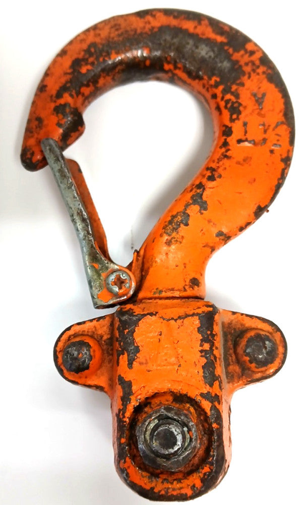 ORANGE SWIVEL HOOK 3/4 TON WLL OAD 5-1/4" X 3" X 1-1/2"