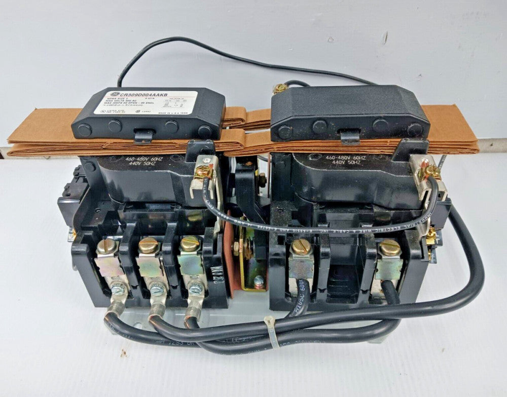 NEW GE NEMA SIZE 2 CONTACTOR REVERSER 2-SPEED 25 HP 600 VAC 3PH CR309D004AAKB
