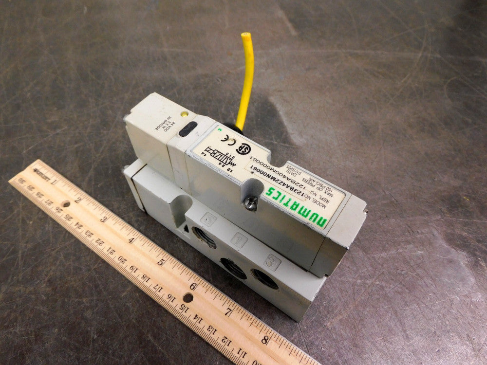 Numatics Solenoid Valve Manifold 123BA4Z2MN00061 24 VDC Air Pneumatic 3/8" NPT