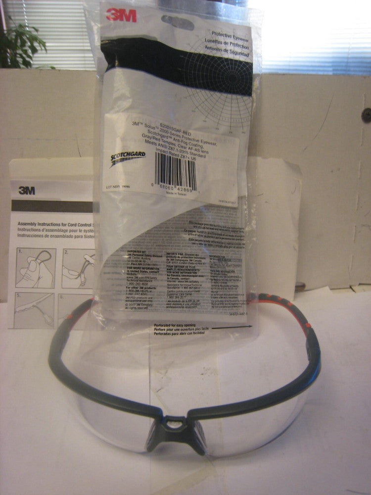 3M Solus Safety Glasses S2001SGAF-RED Grey/Red Scotchgard Clear AF-AS Lens