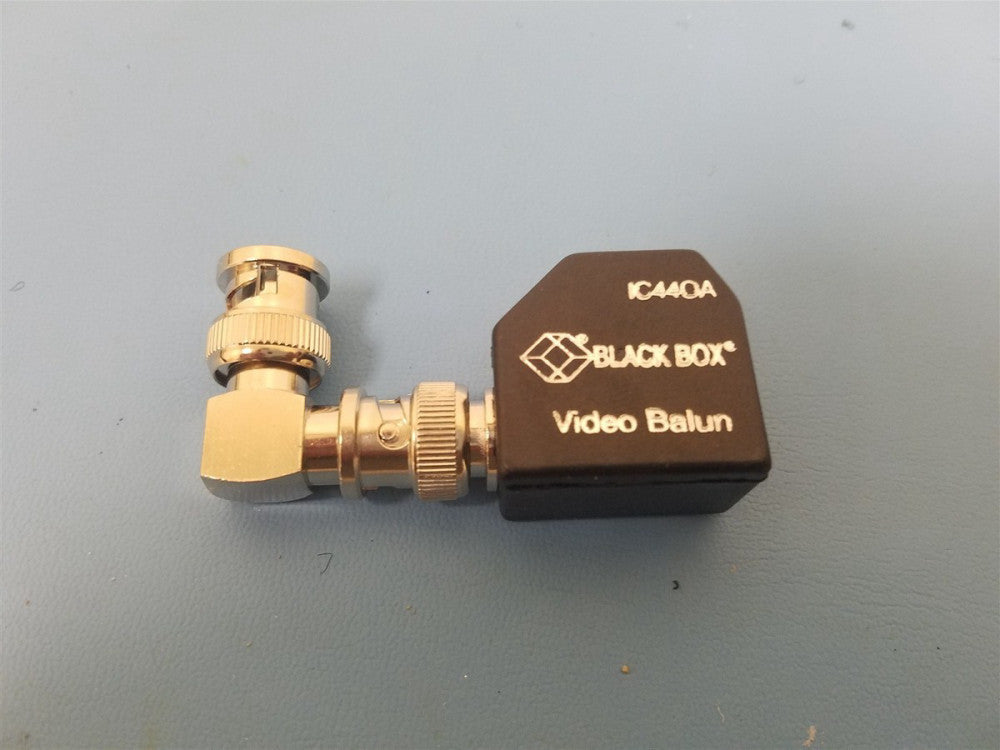 BLACK-BOX IC44OA VIDEO BALUN WITH 90° ADAPTER 