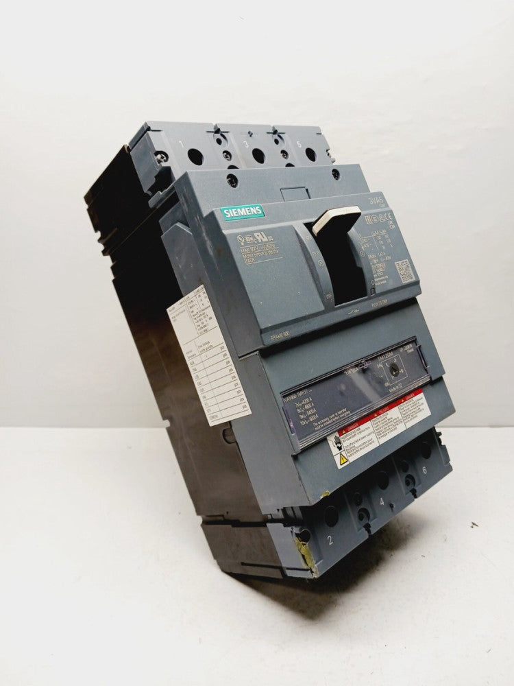 NEW SIEMENS 3VA5460-1MH31-0AA0 600 AMP CIRCUIT BREAKER 3P 600 VAC (FLAW)