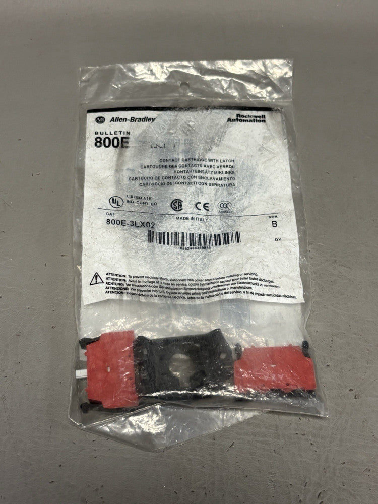 New Allen Bradley 800E-3LX02 Contact Cartridge w Latch