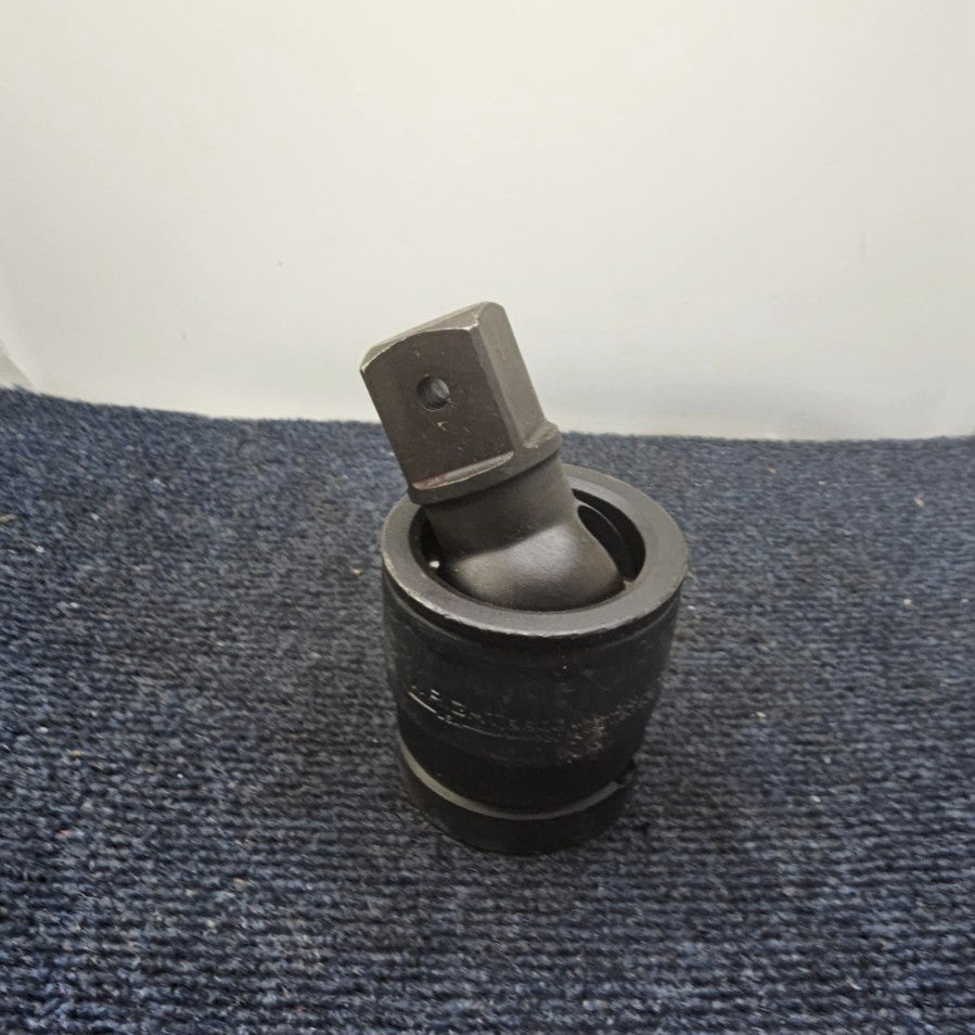 Wright Tool 8800 : Universal Joint Impact Swivel H1D USA 1” Drive